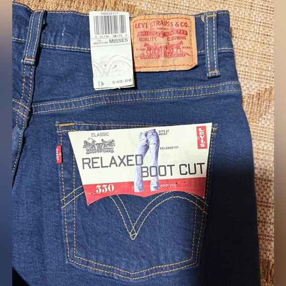 LEVIS misses Bootcut jeans 550
Relaxed denim
Size 12 
Stretch 
Brand new! - Picture 6 of 6